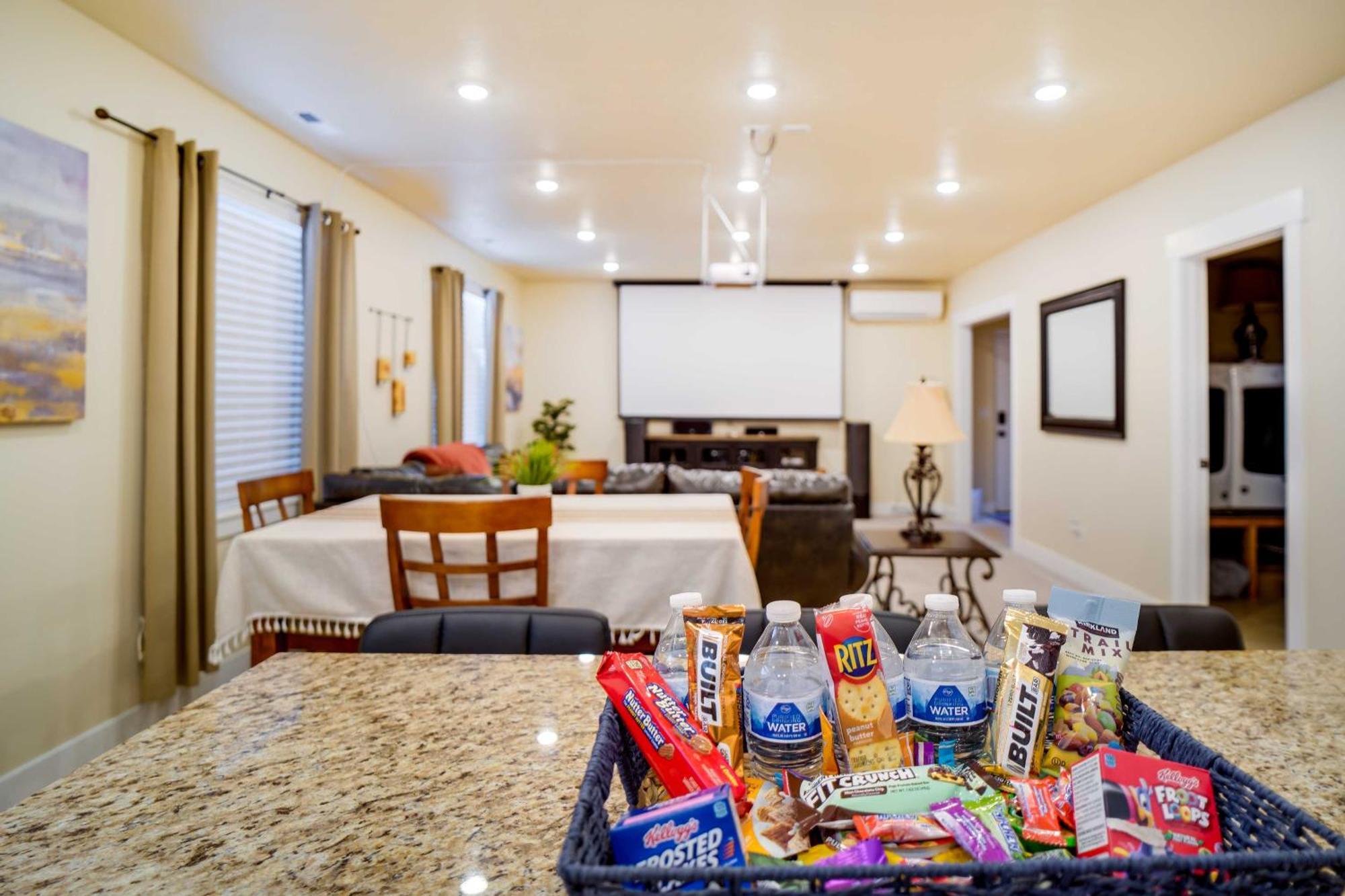 Contemporary Home With Grill Near Utah Lake! Saratoga Springs Exterior photo