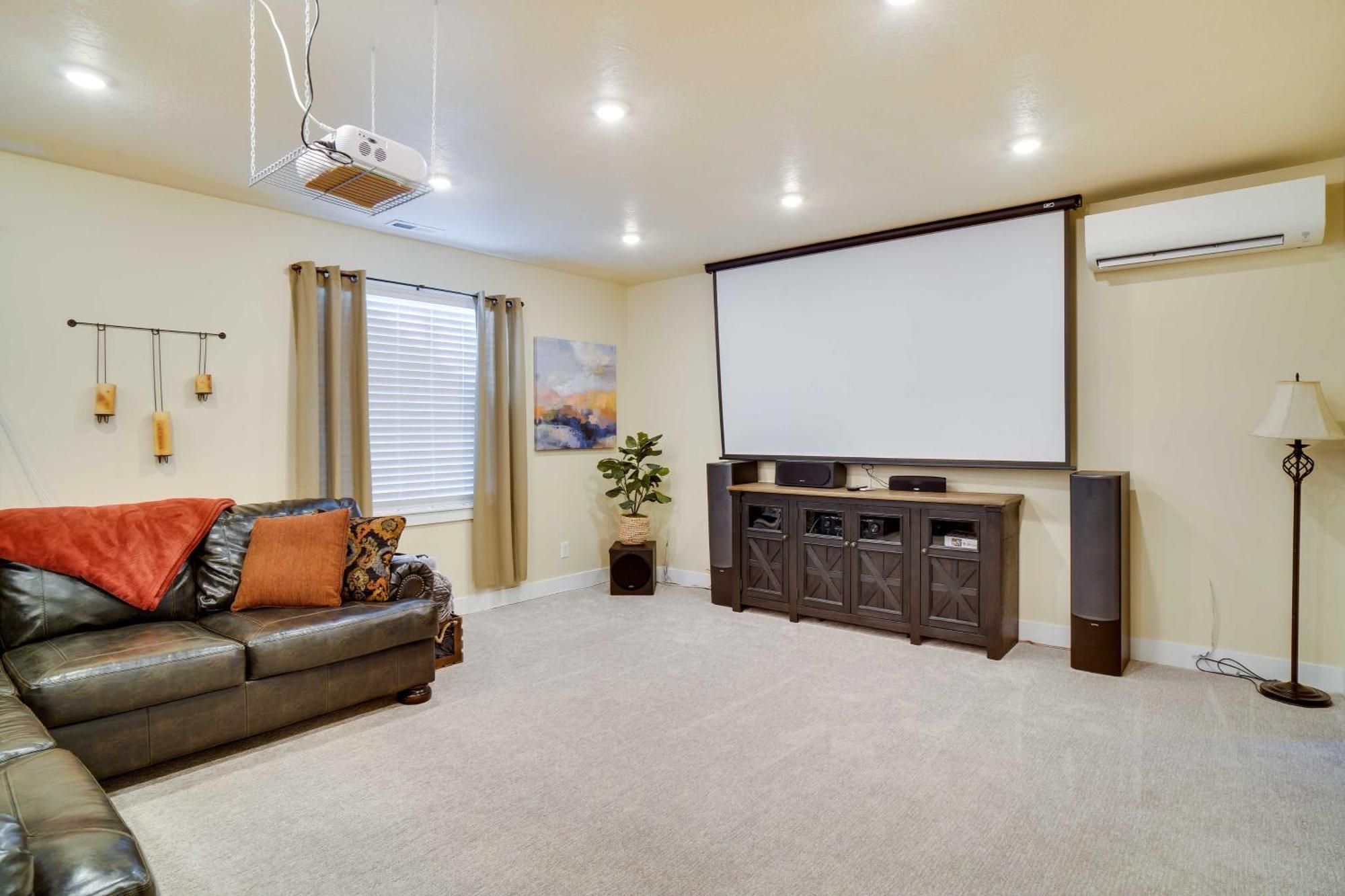 Contemporary Home With Grill Near Utah Lake! Saratoga Springs Exterior photo